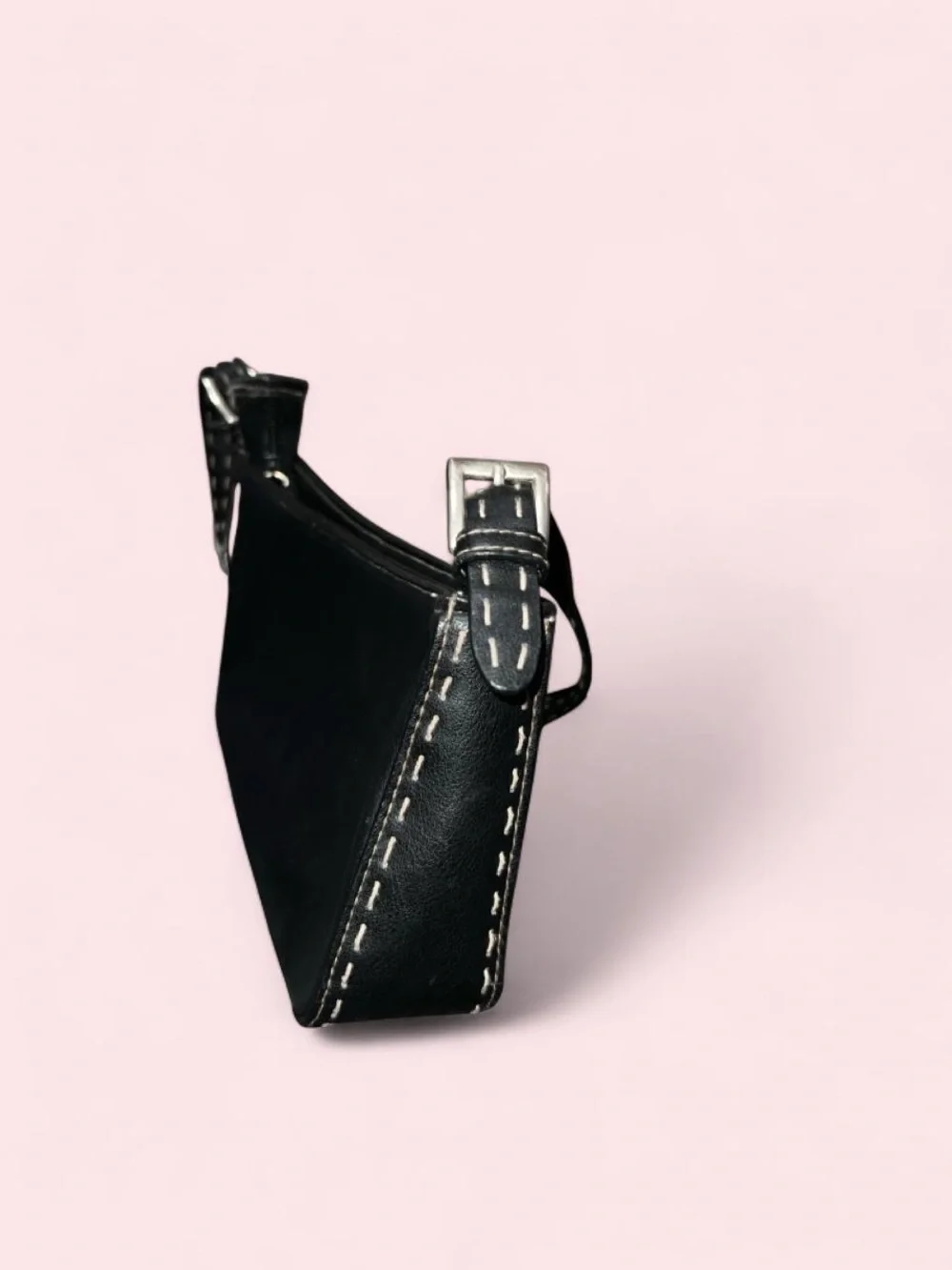 Classic Black Shoulder Bag with Contrast Stitching